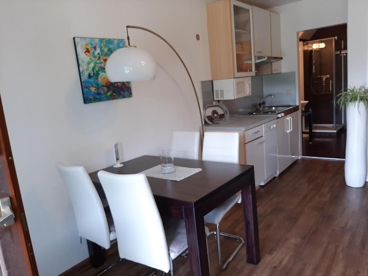 Ferienhaus Bluemel Inkl. Freier Strandbadeintritt Velden am Woerthersee Ngoại thất bức ảnh