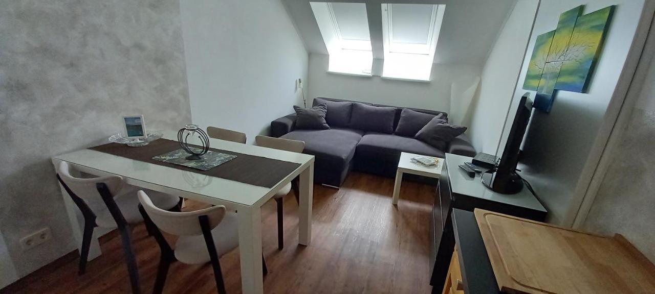 Ferienhaus Bluemel Inkl. Freier Strandbadeintritt Velden am Woerthersee Ngoại thất bức ảnh