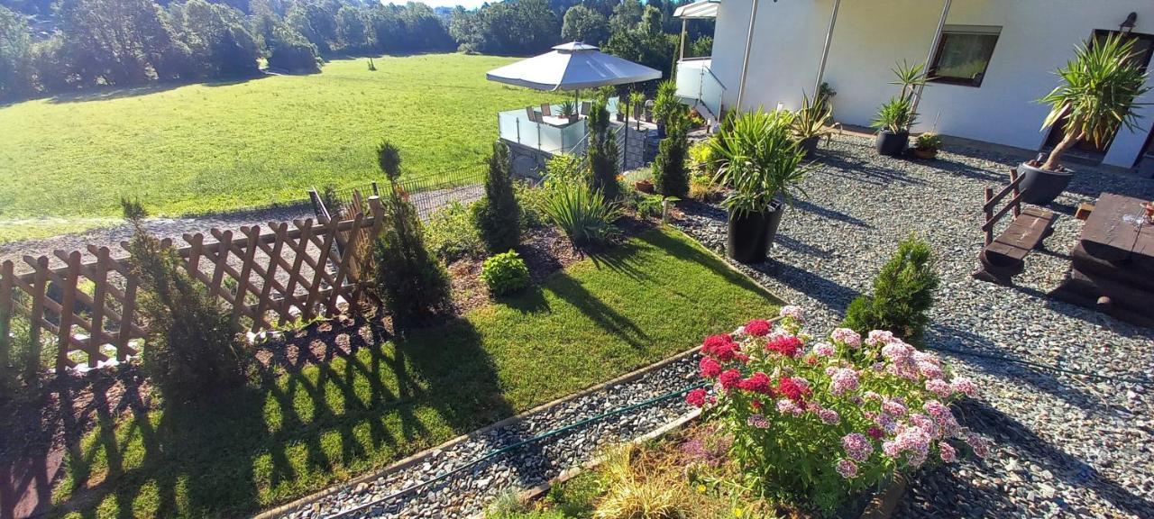 Ferienhaus Bluemel Inkl. Freier Strandbadeintritt Velden am Woerthersee Ngoại thất bức ảnh
