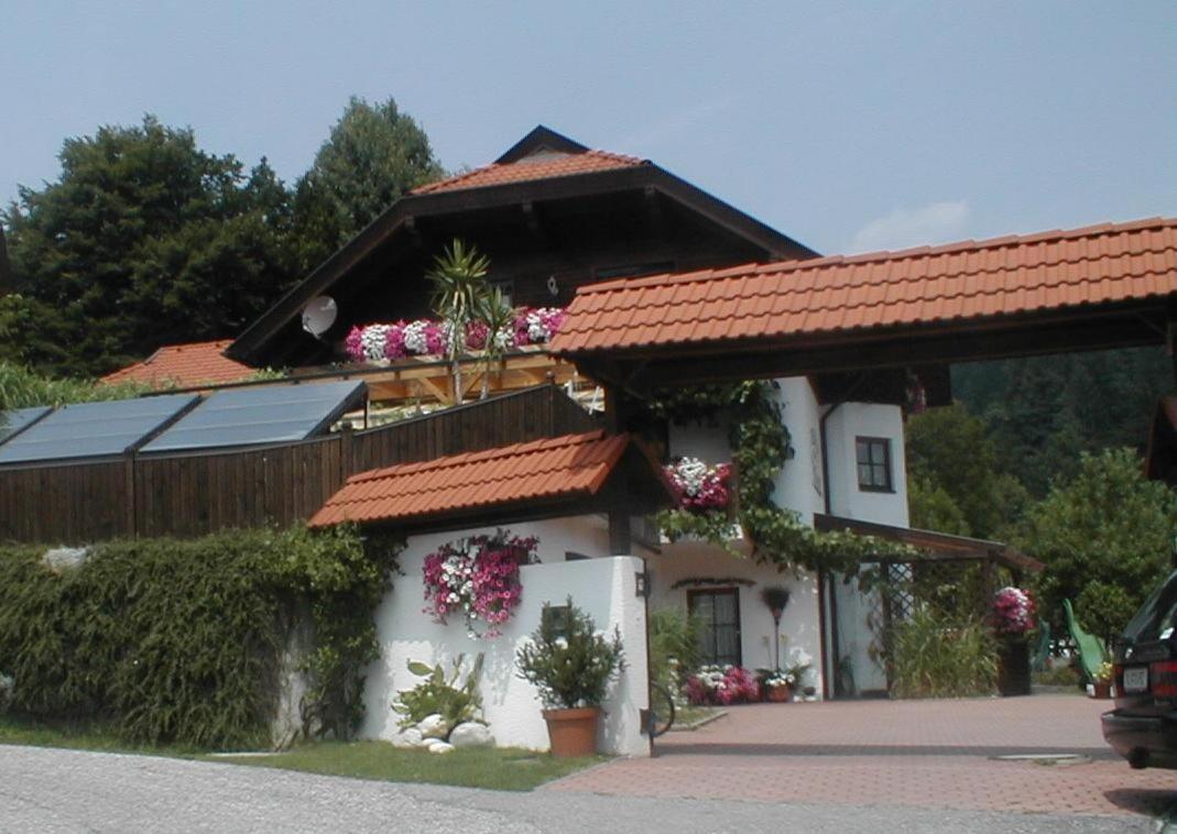 Ferienhaus Bluemel Inkl. Freier Strandbadeintritt Velden am Woerthersee Ngoại thất bức ảnh