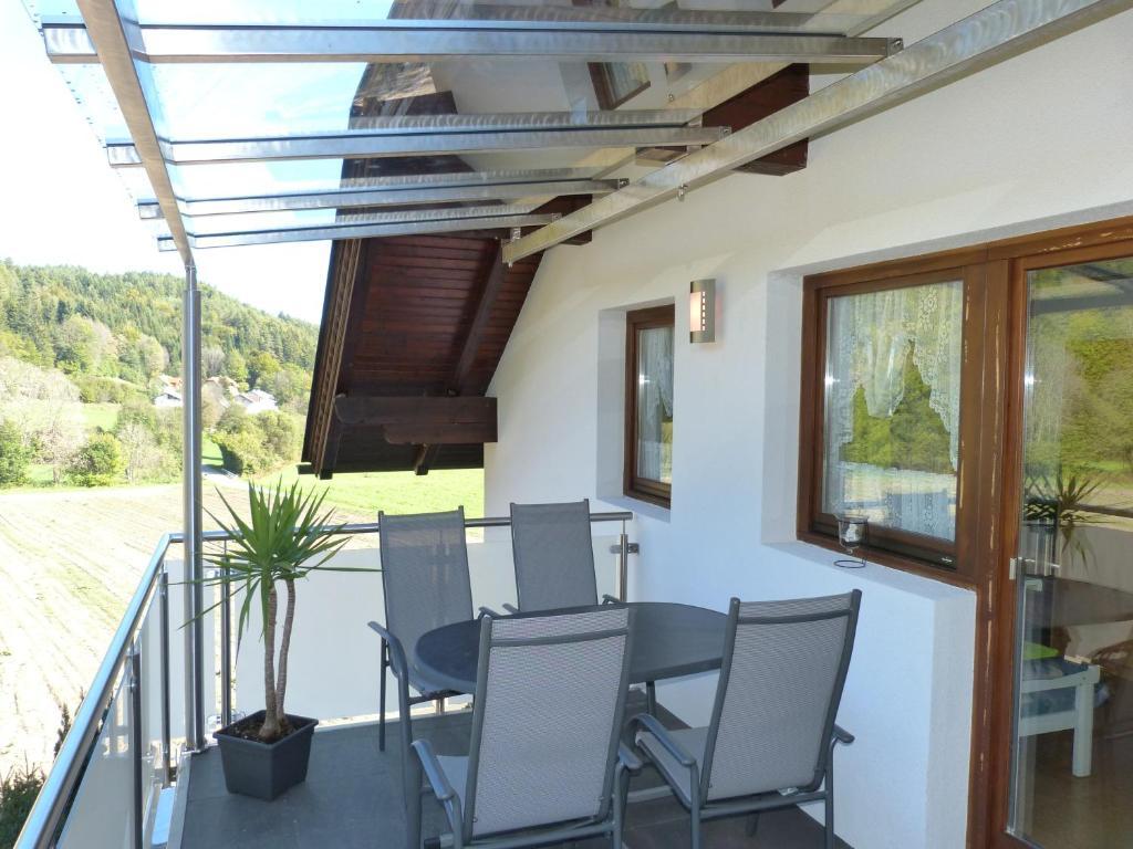 Ferienhaus Bluemel Inkl. Freier Strandbadeintritt Velden am Woerthersee Phòng bức ảnh